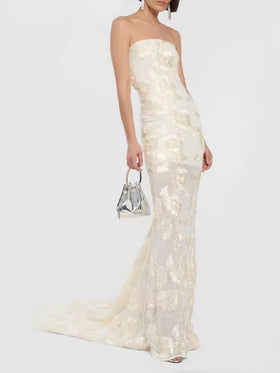 Women's clothing