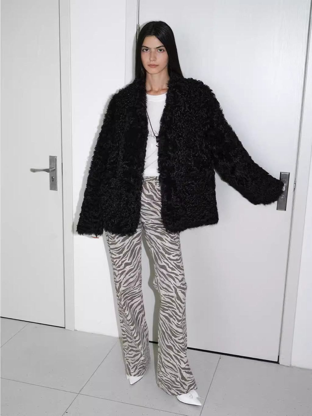 Mi pequeña chaqueta de piel de oveja negra rizada toscana importada