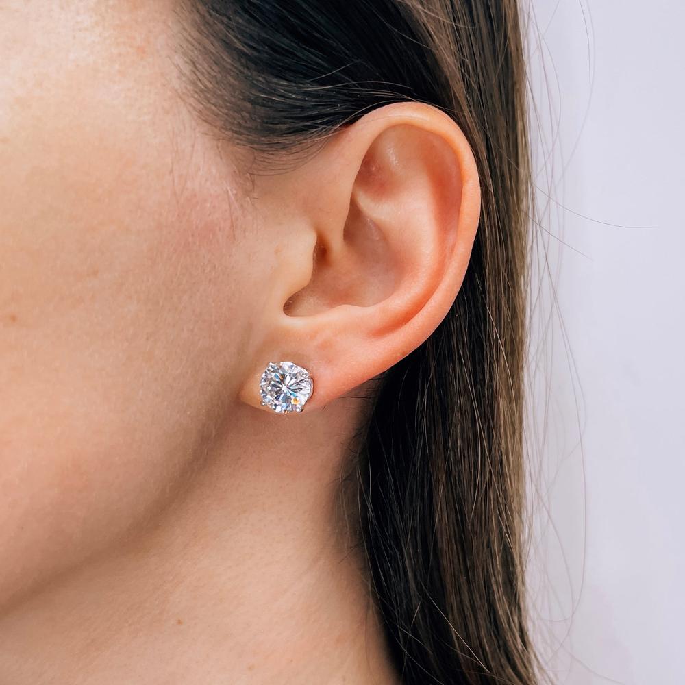 Pendientes de botón de diamante de laboratorio redondo de 5.00 CTW con certificación AGI – G/VS en oro blanco o amarillo de 14K