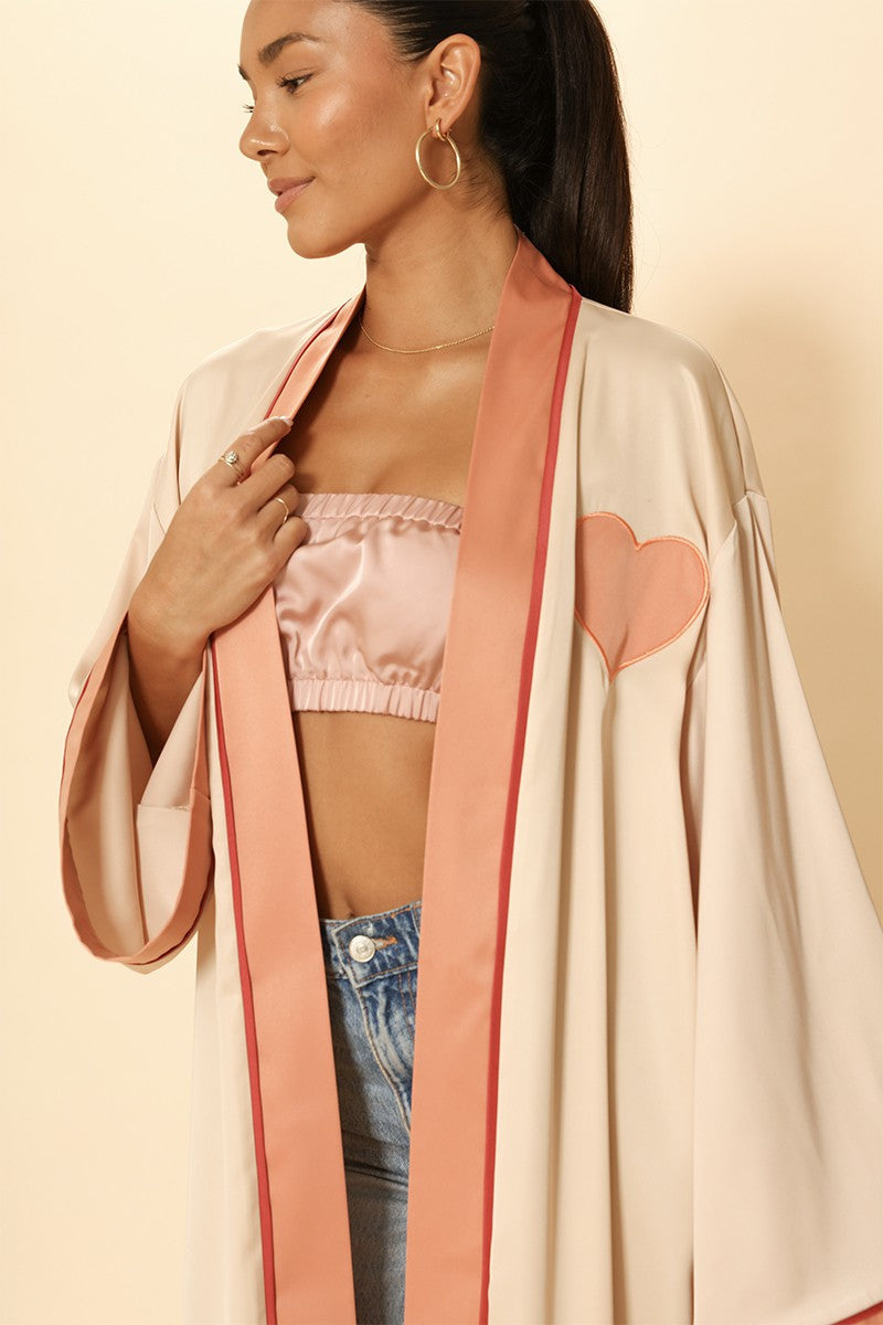 Hjärtmönstrad kimono