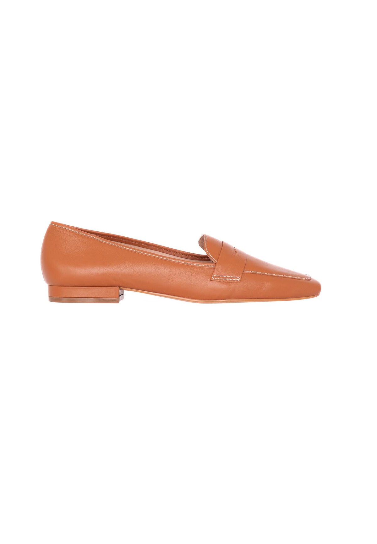Cipó Beige Leather Square-Toe Loafers – Flat