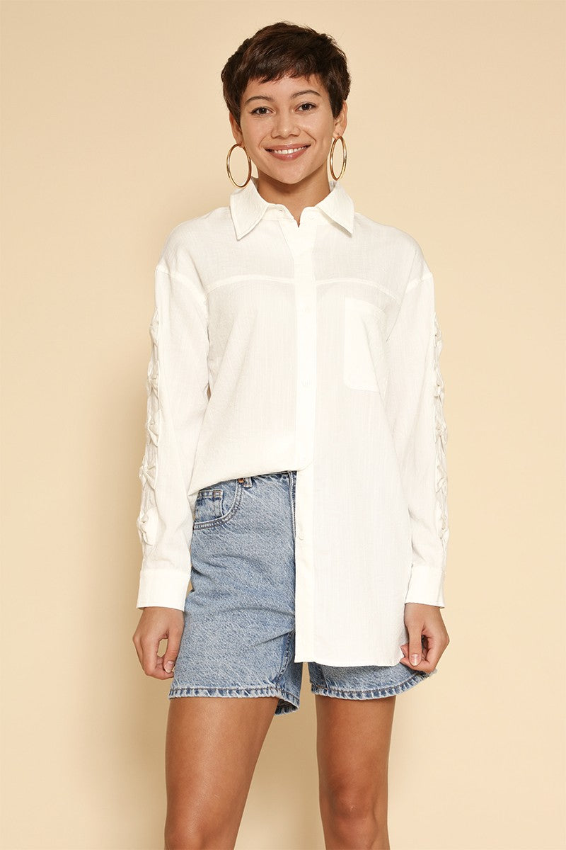 Camisa abotonada con mangas con lazo