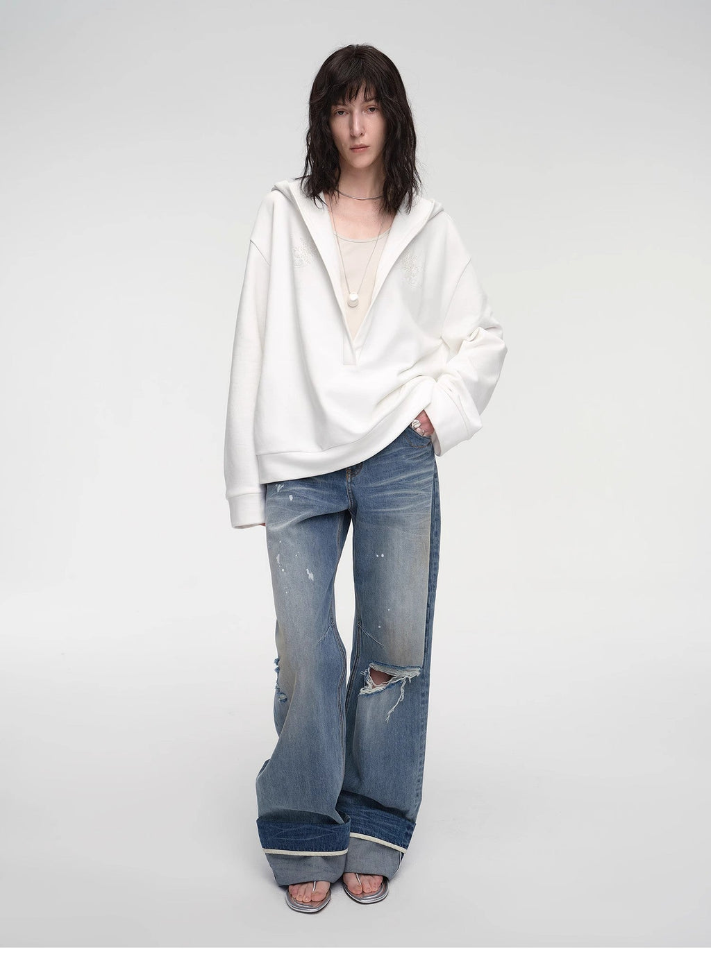 "Leisure Style" Handmade Rice Grain Embroidery Sequins Deep v Hooded Simple Profile Sweatshirt