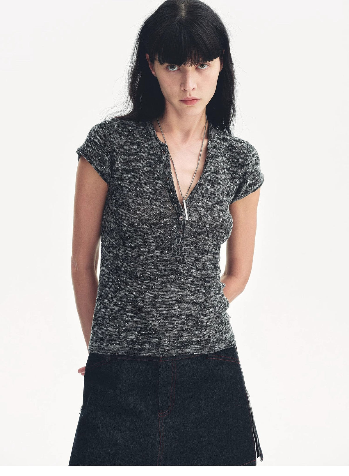 Camiseta de manga corta con cuello henley y lentejuelas en mezcla de algodón y lino "Minimalist Light Gap"