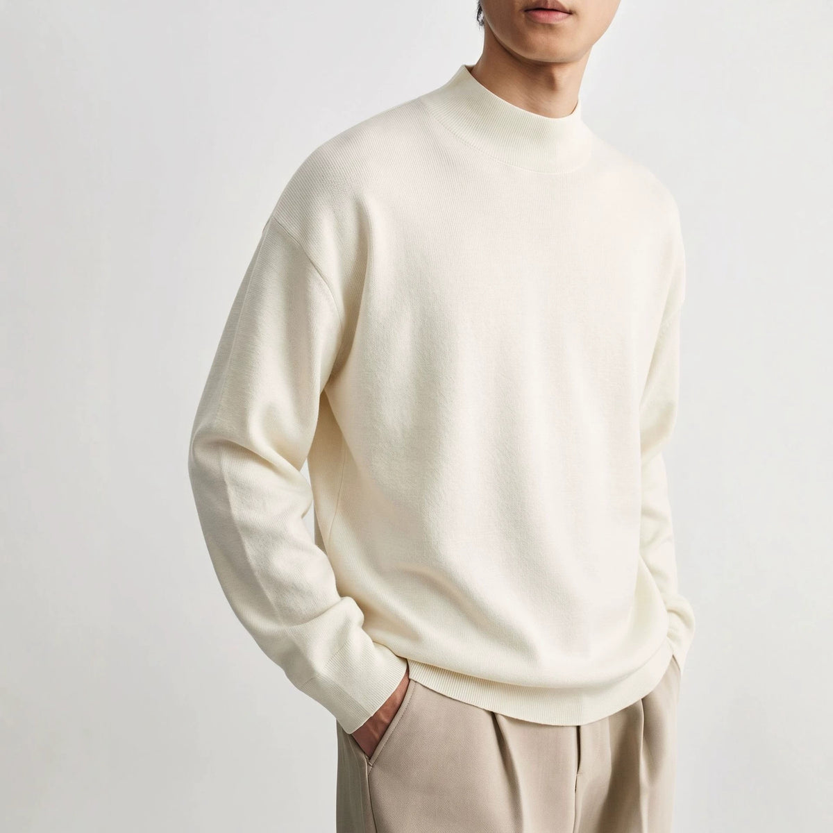 Half high neck long sleeved pullover sweater