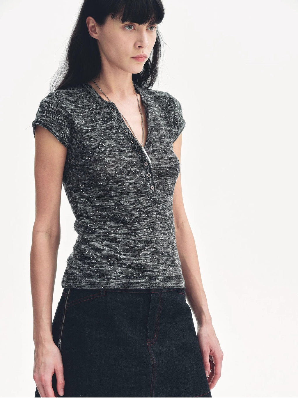 Cotton and Linen Blend Sequined Henley Neck Short Sleeve T-Shirt"Minimalist Light Gap"
