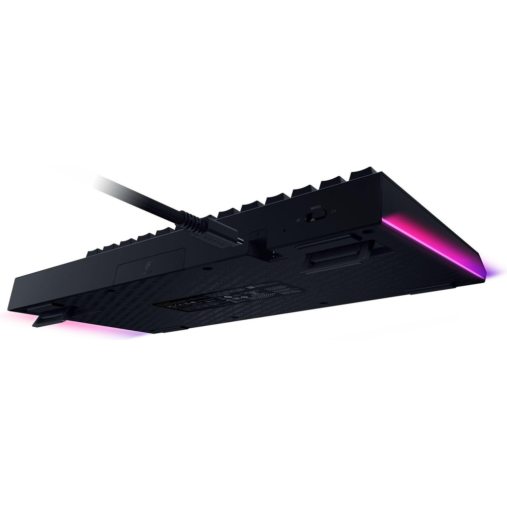 Razer BlackWidow V4 - Mechanische Gaming-Tastatur Chroma RGB (Mechanische Yellow Switches, 6 eigene Makro-Tasten, Doubleshot-ABS-Tastenkappen) QWERTZ DE-Layout | Schwarz