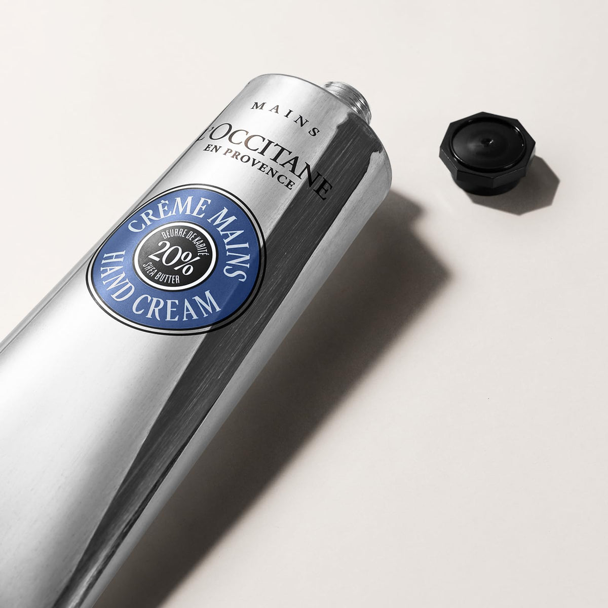 L'OCCITANE - Handcreme - Leichte Textur und zarter Duft - Made in France