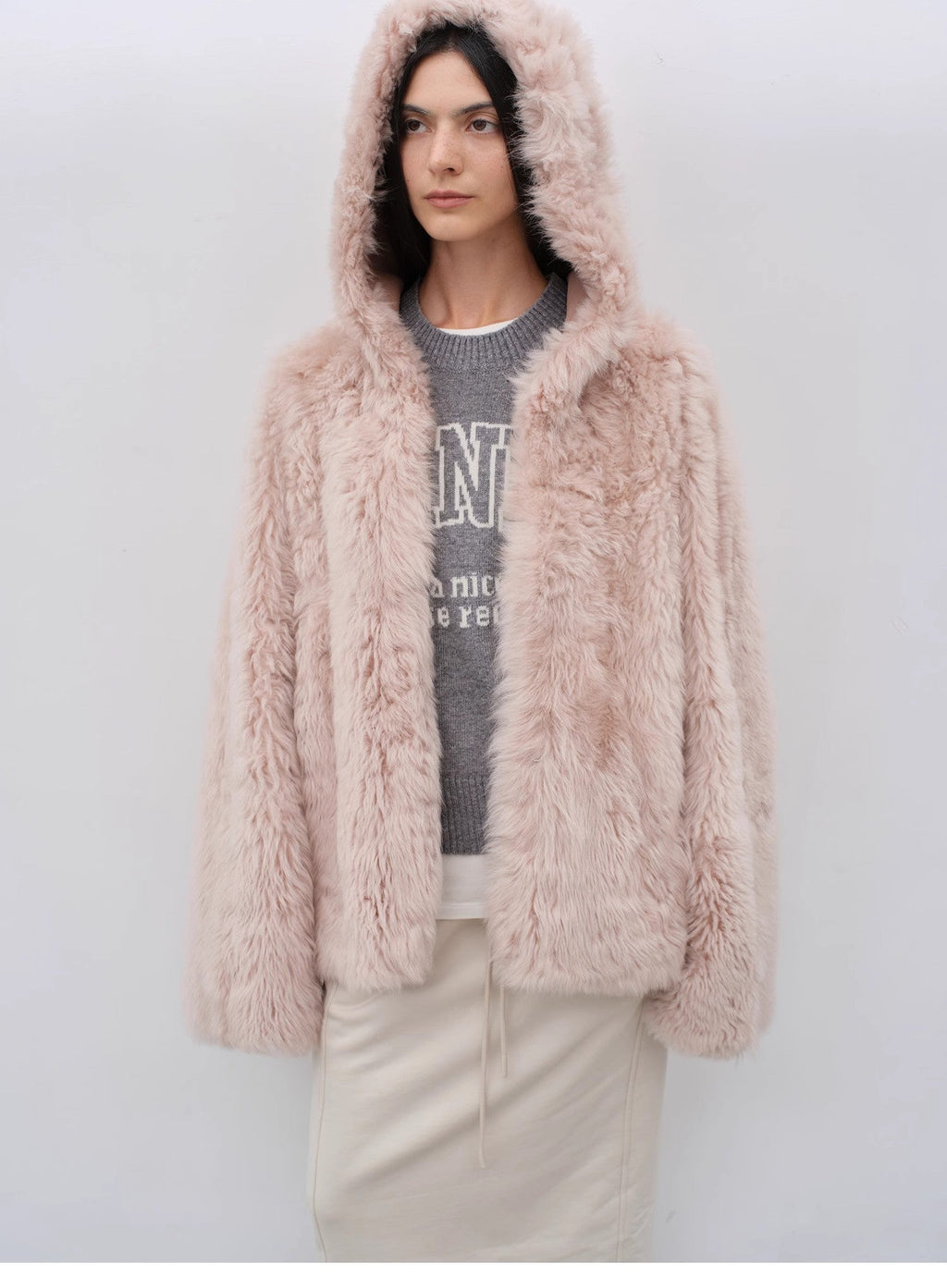 Abrigo de piel de oveja Toscana  rizado con capucha, silueta relajada "Winter Snow" para invierno