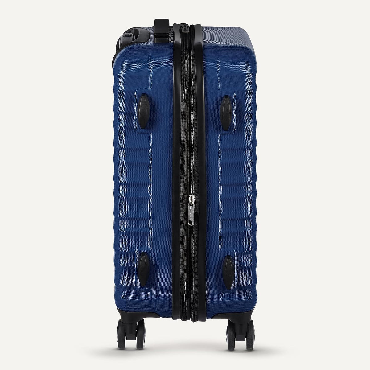Amazon Basics 21" Hardside Carry-On Luggage with Spinner Wheels, Expandable for Up to 25% More Space, Scratch-Resistant Hard Shell, Telescoping Handle, Black