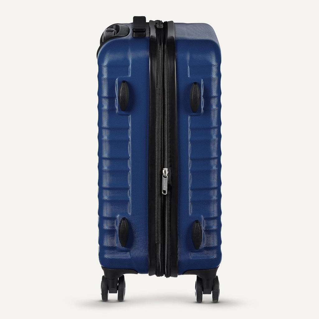 Amazon Basics 21" Hardside Carry-On Luggage with Spinner Wheels, Expandable for Up to 25% More Space, Scratch-Resistant Hard Shell, Telescoping Handle, Black