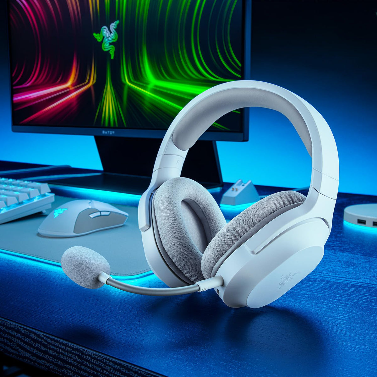 Razer Barracuda X - Kabelloses Multiplattform-Headset für Gaming und Mobile Geräte (SmartSwitch Dual Wireless, Triforce 40mm, Mikrofon mit Nierencharakteristik, 50h Akku, USB-C) Schwarz