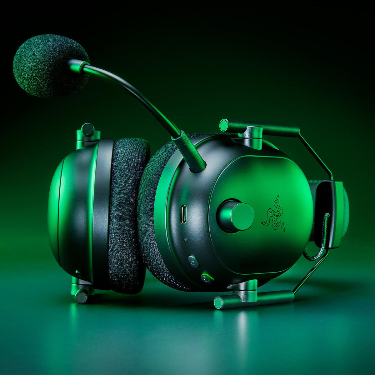 Razer BlackShark V2 X - Multi-Plattform kabelgebundenes Esports-Headset (Triforce 50mm Treiber, Erweiterte Passive Geräuschunterdrückung, 7.1 Surround Sound, Hyperclear Cardioid Mic) Grün