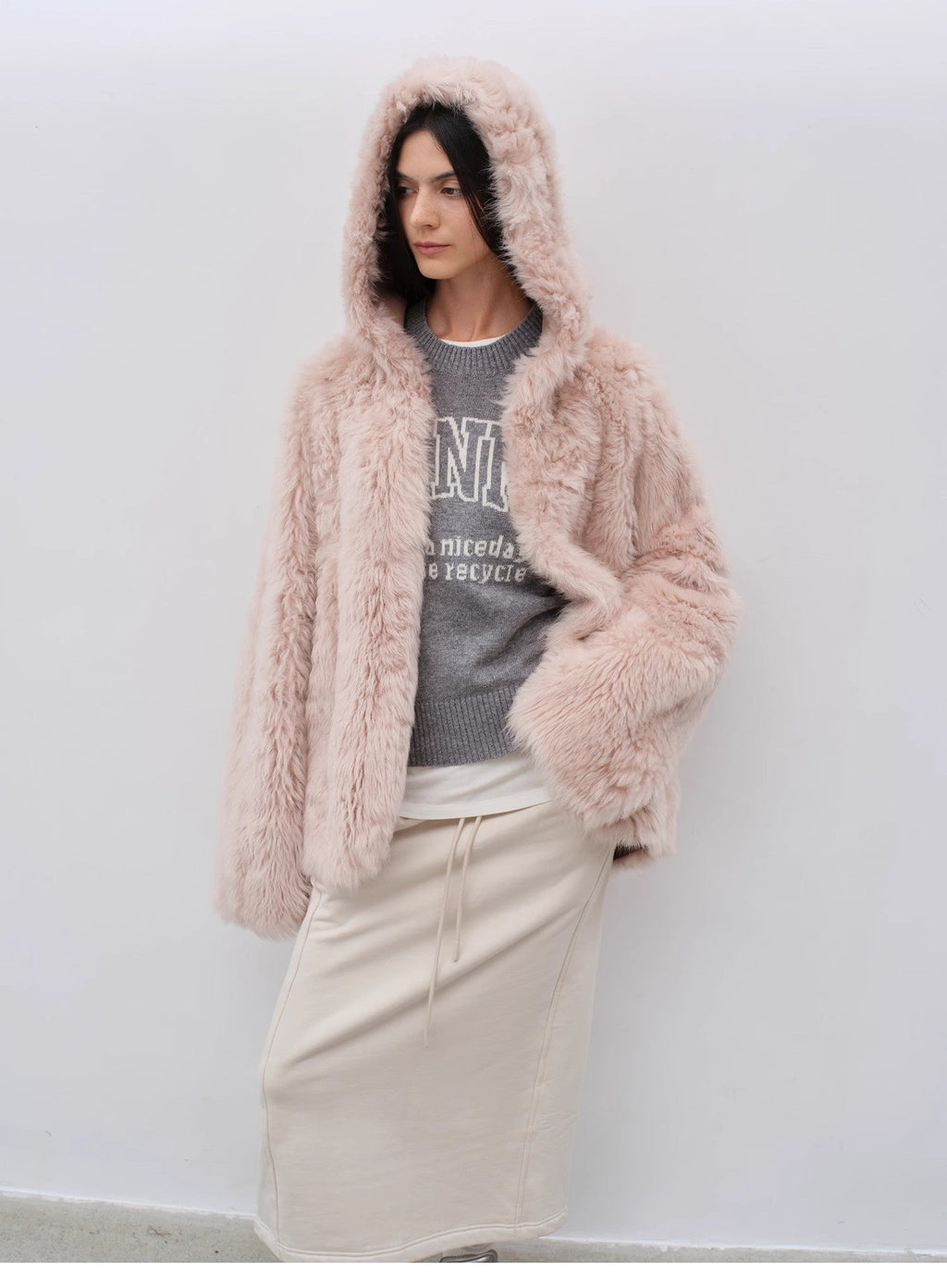 Abrigo de piel de oveja Toscana  rizado con capucha, silueta relajada "Winter Snow" para invierno