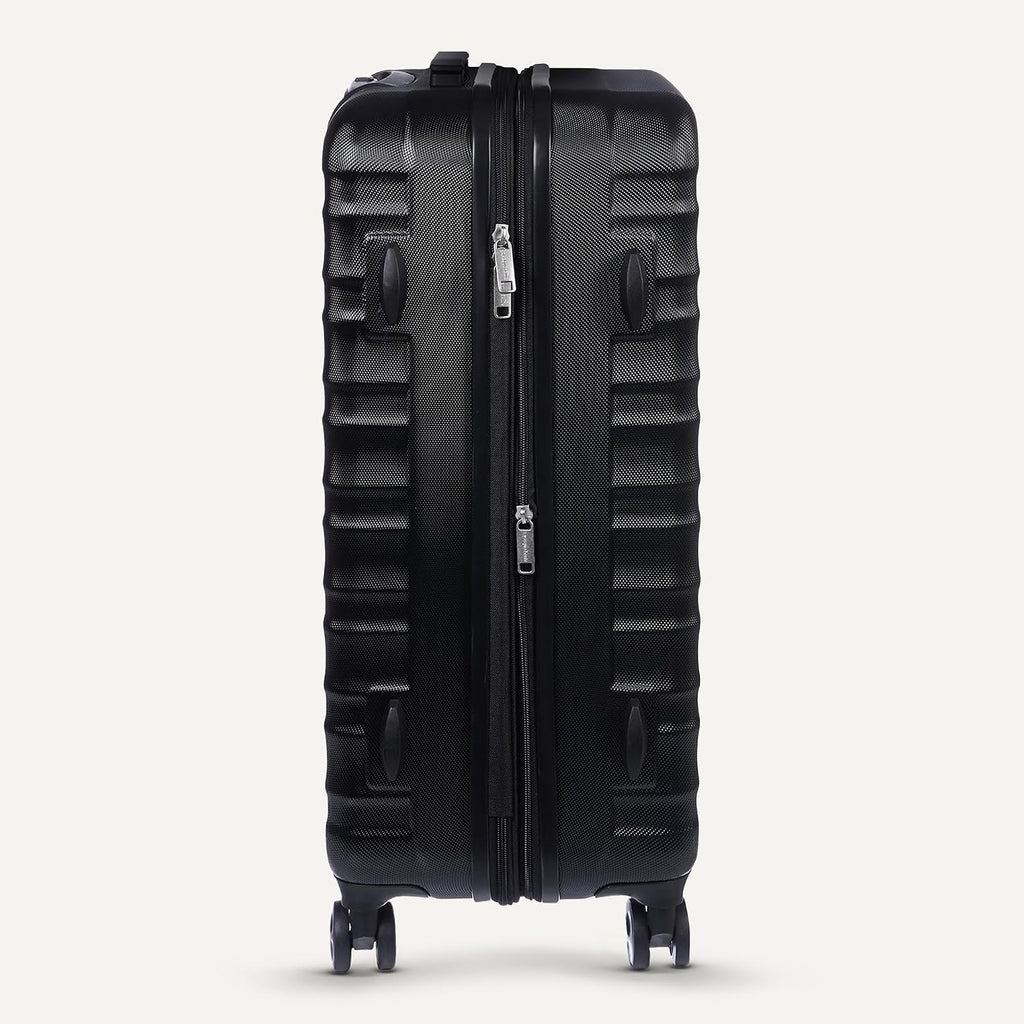 Amazon Basics 21" Hardside Carry-On Luggage with Spinner Wheels, Expandable for Up to 25% More Space, Scratch-Resistant Hard Shell, Telescoping Handle, Black
