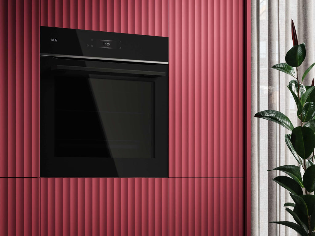AEG Einbaubackofen, Serie 5 Ringheißluft: Gleichmäßige Garergebnisse auf 3 Ebenen, Pyrolyse Selbstreinigung, 45 Automatikprogramme, LED-Touchdisplay, Schnellaufheizung, Edelstahl, OU5PB40WSM