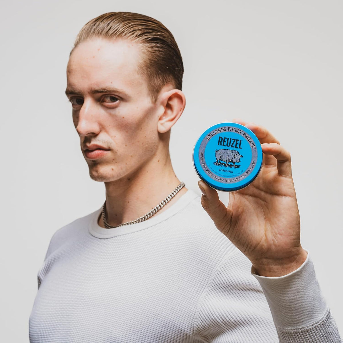 Reuzel Faserpomade, geringer Glanz, fester Halt, texturiertes, volleres Aussehen, im Laufe des Tages leicht neu frisierbar, 3,38 oz/95 g