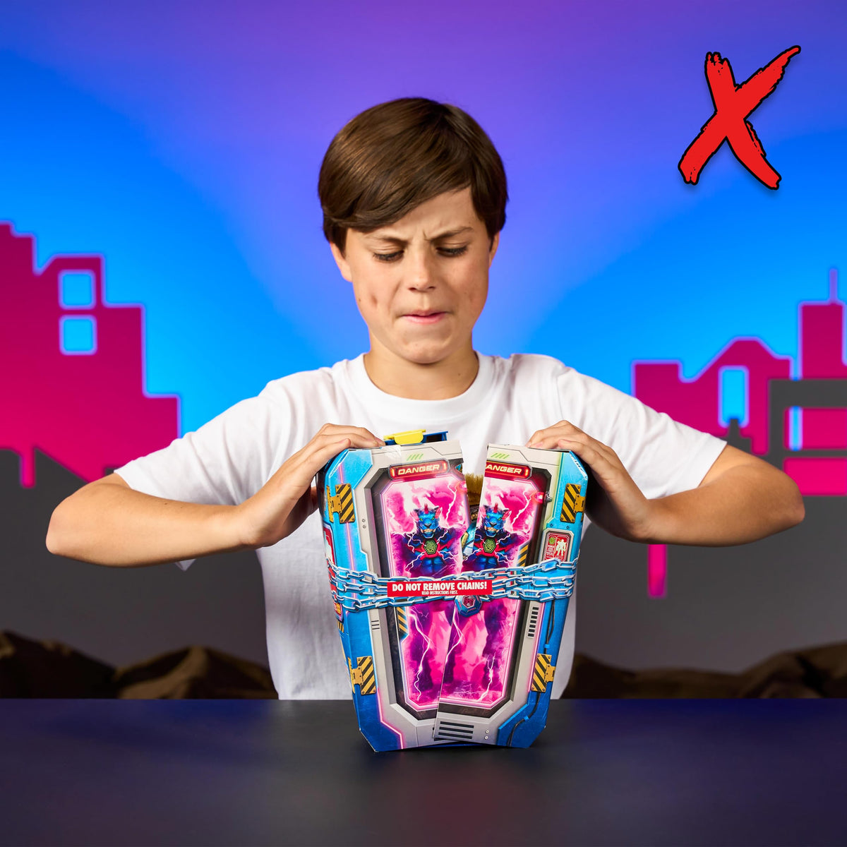 MRBEAST LAB MEGA-TECH Mutator Panthar, Action Figures