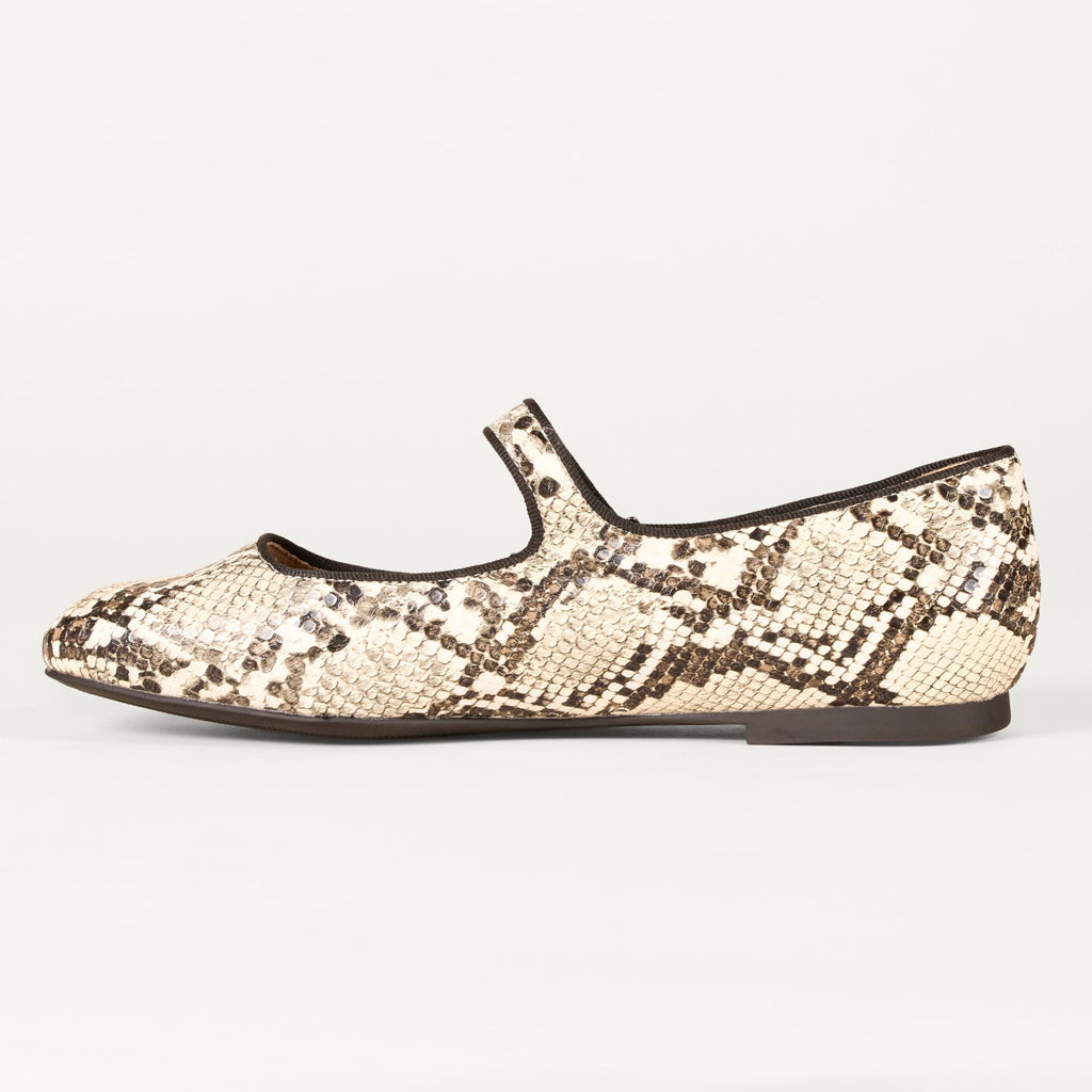 Amazon Essentials Women's Square-Toe Mary Jane Ballet Flat with Adjustable Metal Buckle Strap, Non-Slip Low Heel, Cushioned