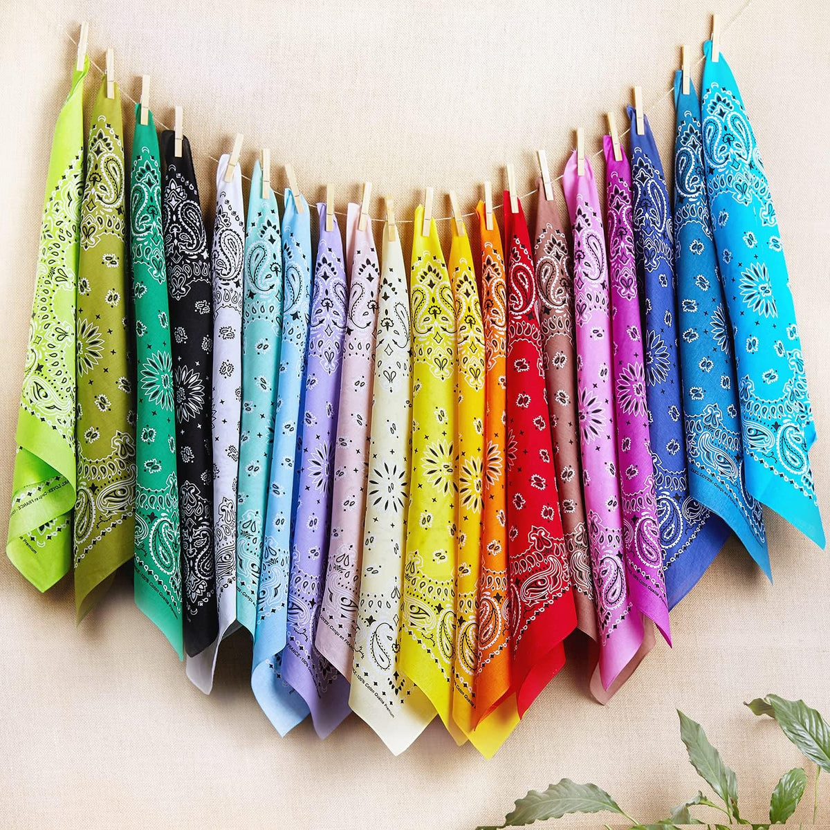 Bandana 100% Coton Qualité Premium - Epaisseur Supérieure - 20 Couleurs Exclusives - Motif Paisley