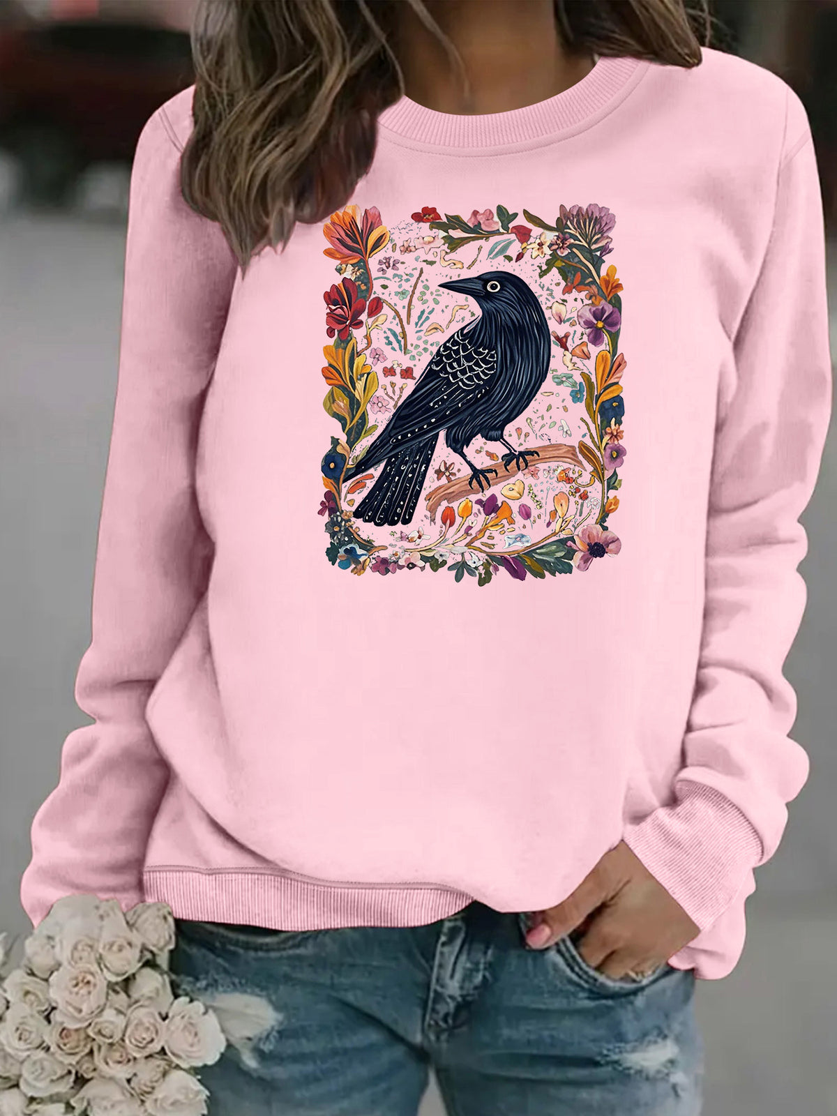 Sweat-shirt à capuche en molleton à col rond avec motif corbeau