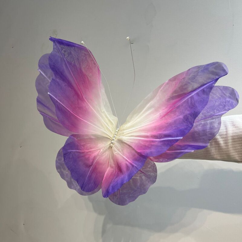 Grand papillon en satin – Décoration artificielle suspendue au plafond pour mariages, scènes, fêtes et centres de table événementiels
