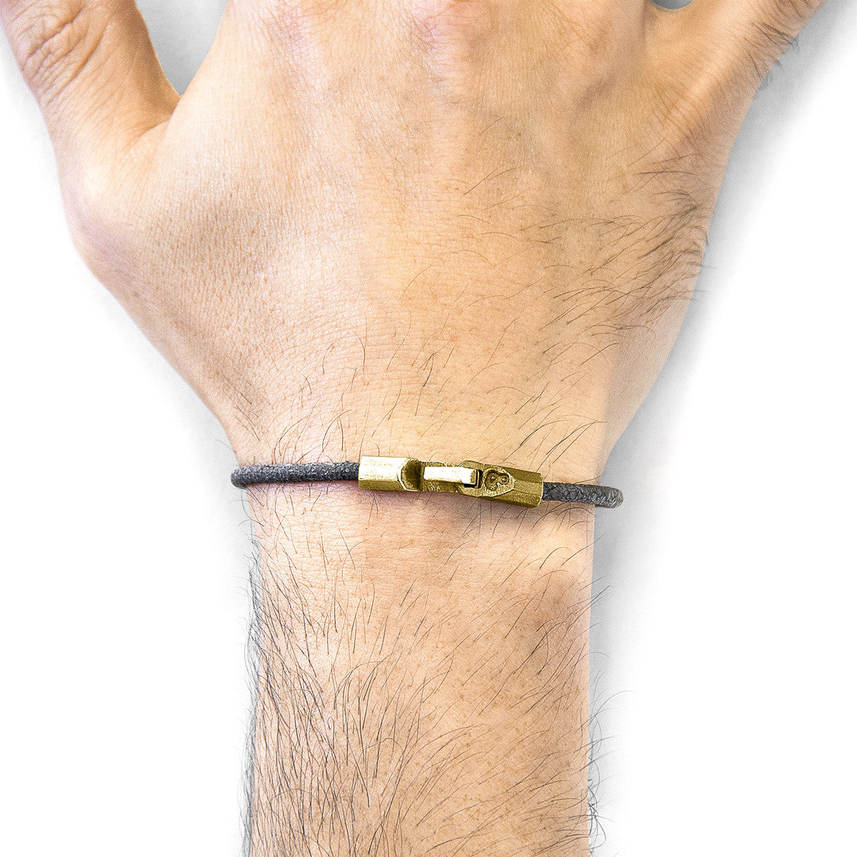 Pulsera Talbot en oro amarillo de 9 quilates y piel de raya, color gris sombra