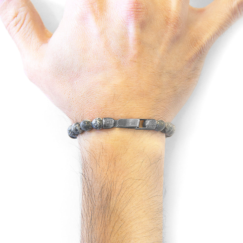 Pulsera de cuentas de piedra y plata Nachi con jaspe gris