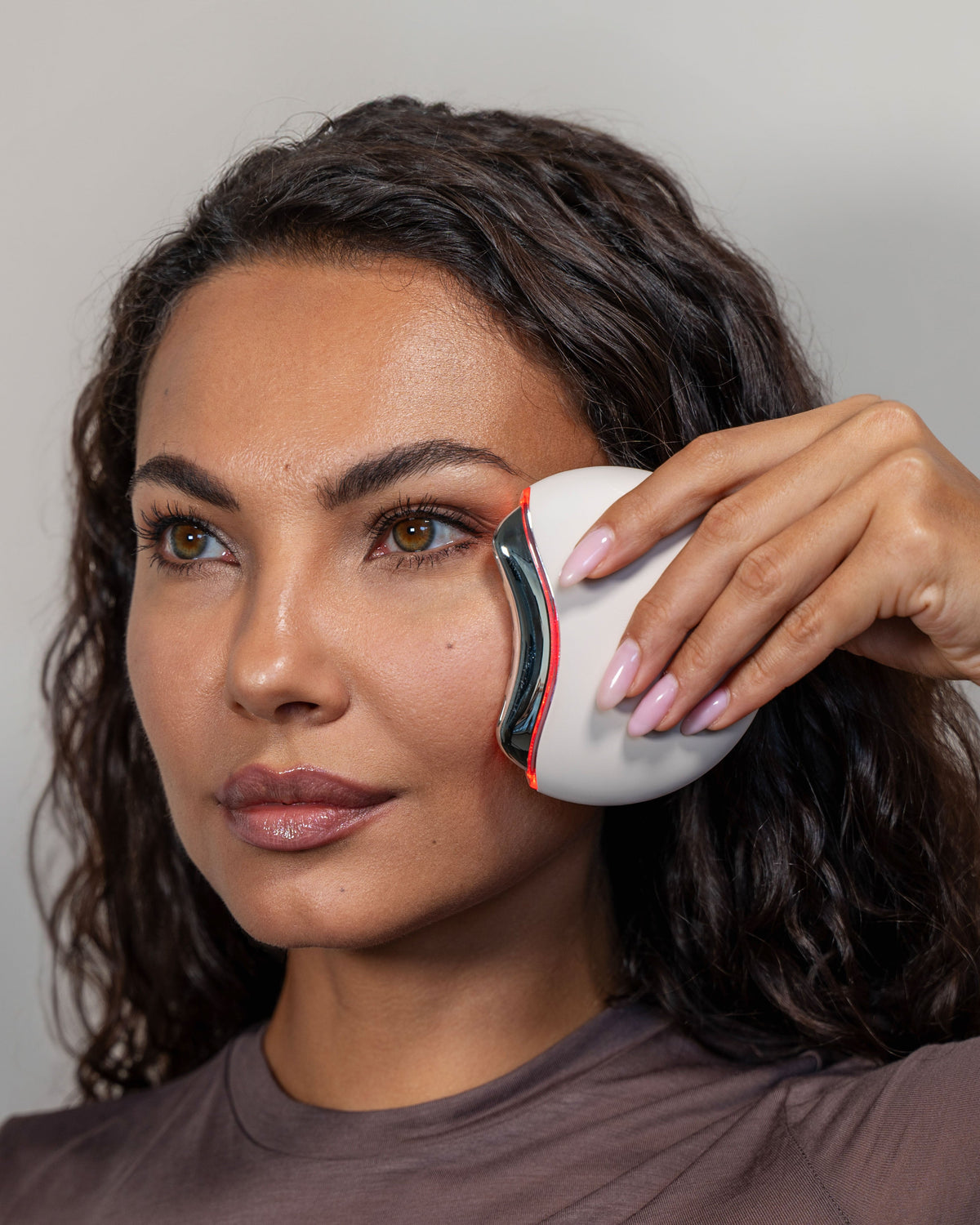 Blyss Aria — Radio Frequency Neck & Face Lifting Device