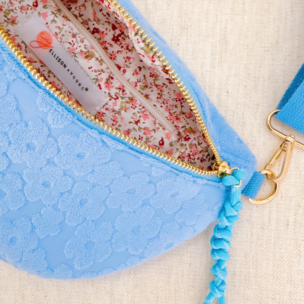 Embossed Daisy Blossom Belt Sling Bag