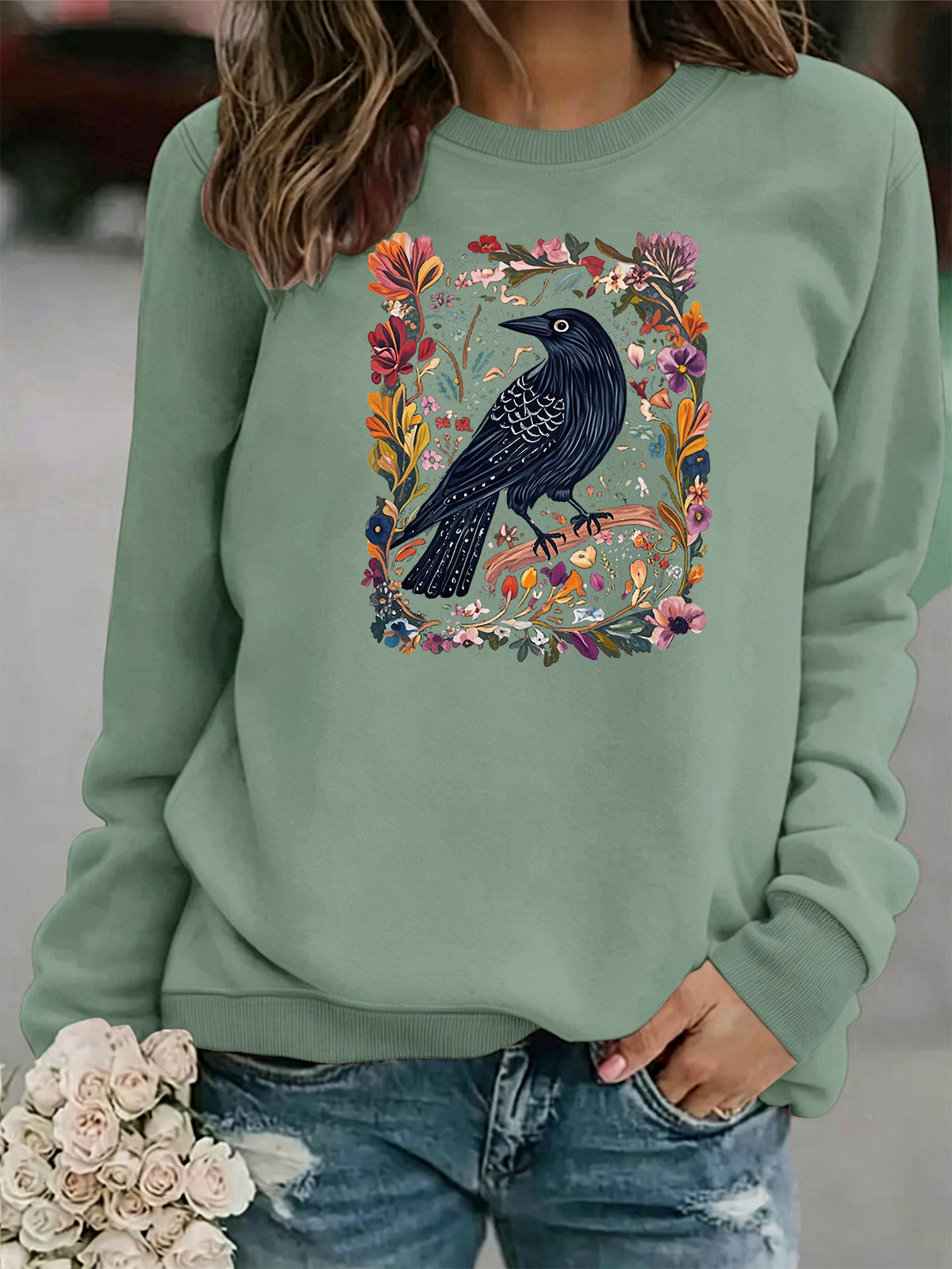 Sweat-shirt à capuche en molleton à col rond avec motif corbeau