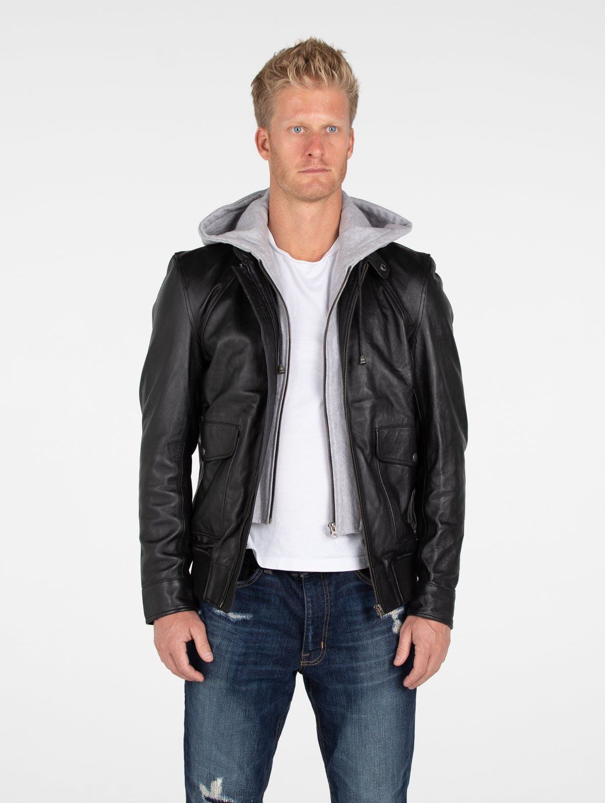 Chaqueta bomber de piel de cordero con capucha