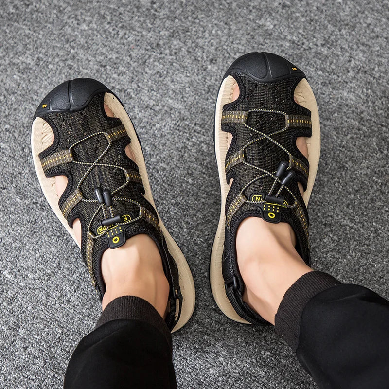 Brand New Summer Men Sandals Fashion Design Breathable Mesh Casual Beach Shoes Men Soft Bottom Outdoor Sandals Big Size 38-48