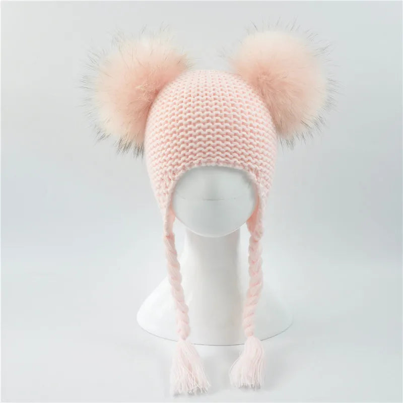 Gorro de punto con dos pompones de piel auténtica para bebés y niños, gorro de invierno con orejeras para niña y niño