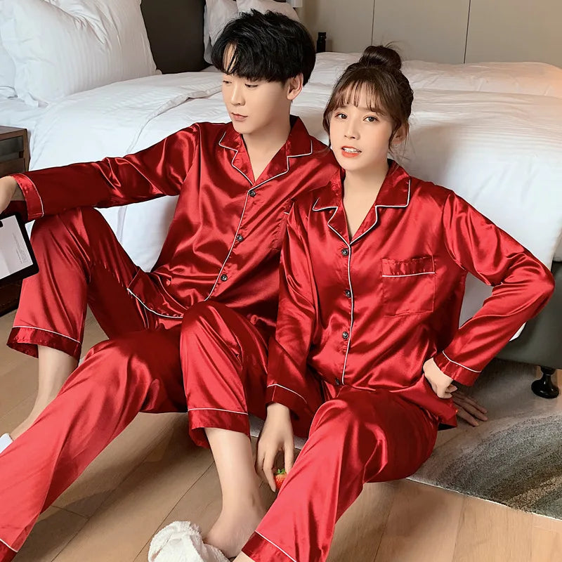 Conjunto de pijama de satén de seda de color sólido para parejas con botones largos