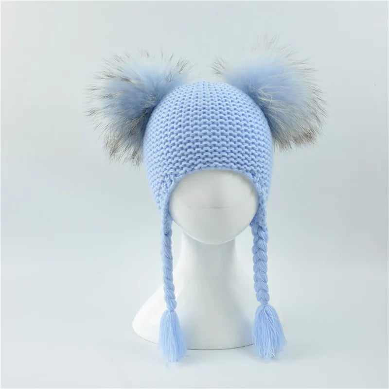 Gorro de punto con dos pompones de piel auténtica para bebés y niños, gorro de invierno con orejeras para niña y niño