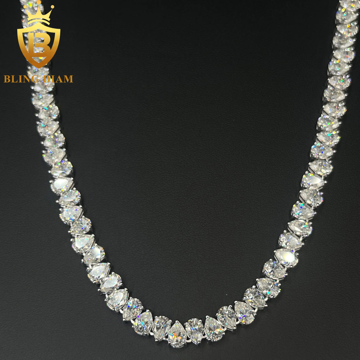 Juego de collar y pulsera de cadena de tenis Starsgem con moissanita corte pera de 5 mm