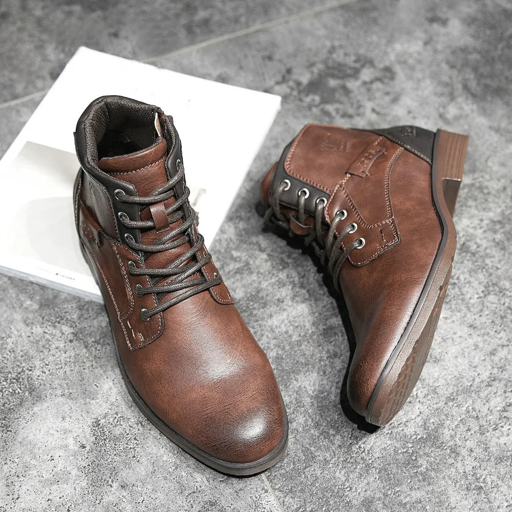 ZYYZYM Botas de hombre de cuero estilo vintage para primavera y otoño, botines con cordones, calzado de moda casual para hombre