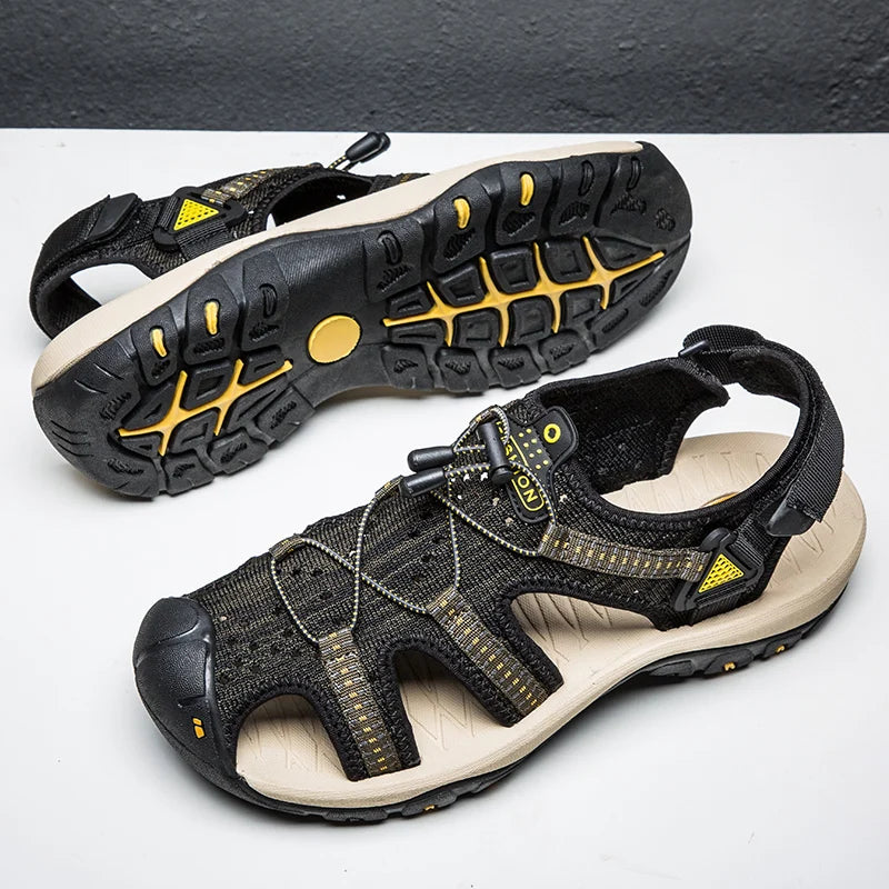 Helt nya sommarsandaler för män, modedesign, ventilerande mesh, fritidsskor för stranden, mjuka innersulor, utomhussandaler, stora storlekar 38-48