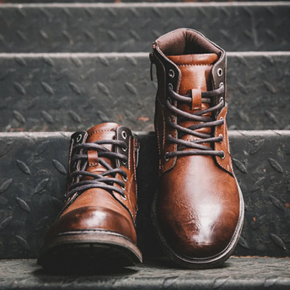 ZYYZYM Botas de hombre de cuero estilo vintage para primavera y otoño, botines con cordones, calzado de moda casual para hombre
