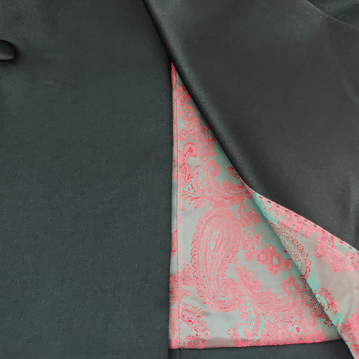 Esmoquin negro de doble botonadura para hombre