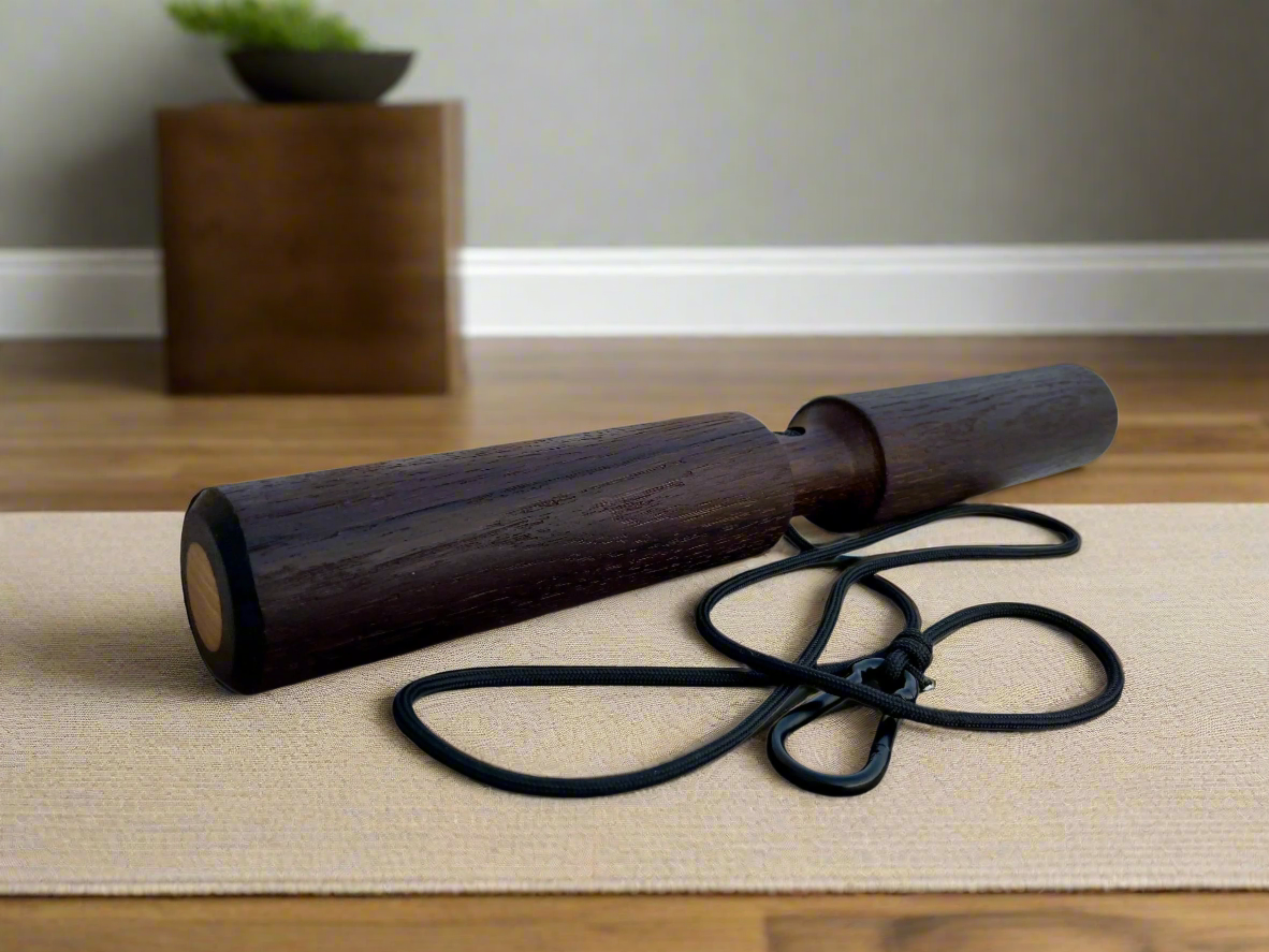 Roller do nadgarstków z wędzonego dębu z liną i karabińczykiem, średnica 1,89" (4,8 cm) (Kopia)