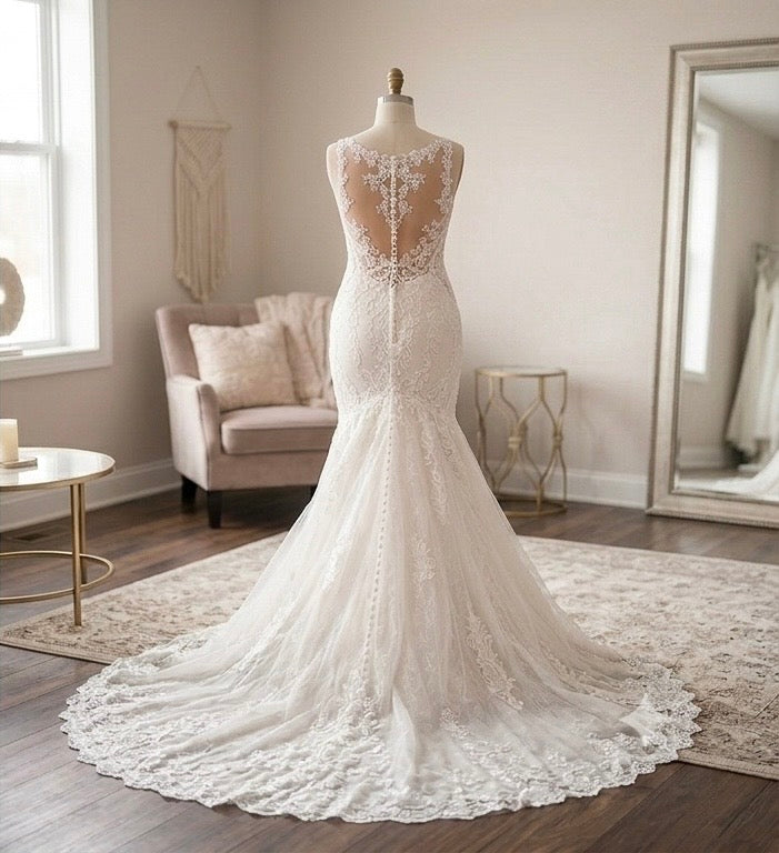 Davisha Mermaid Fit Lace Applique Sexy Bridal Dress