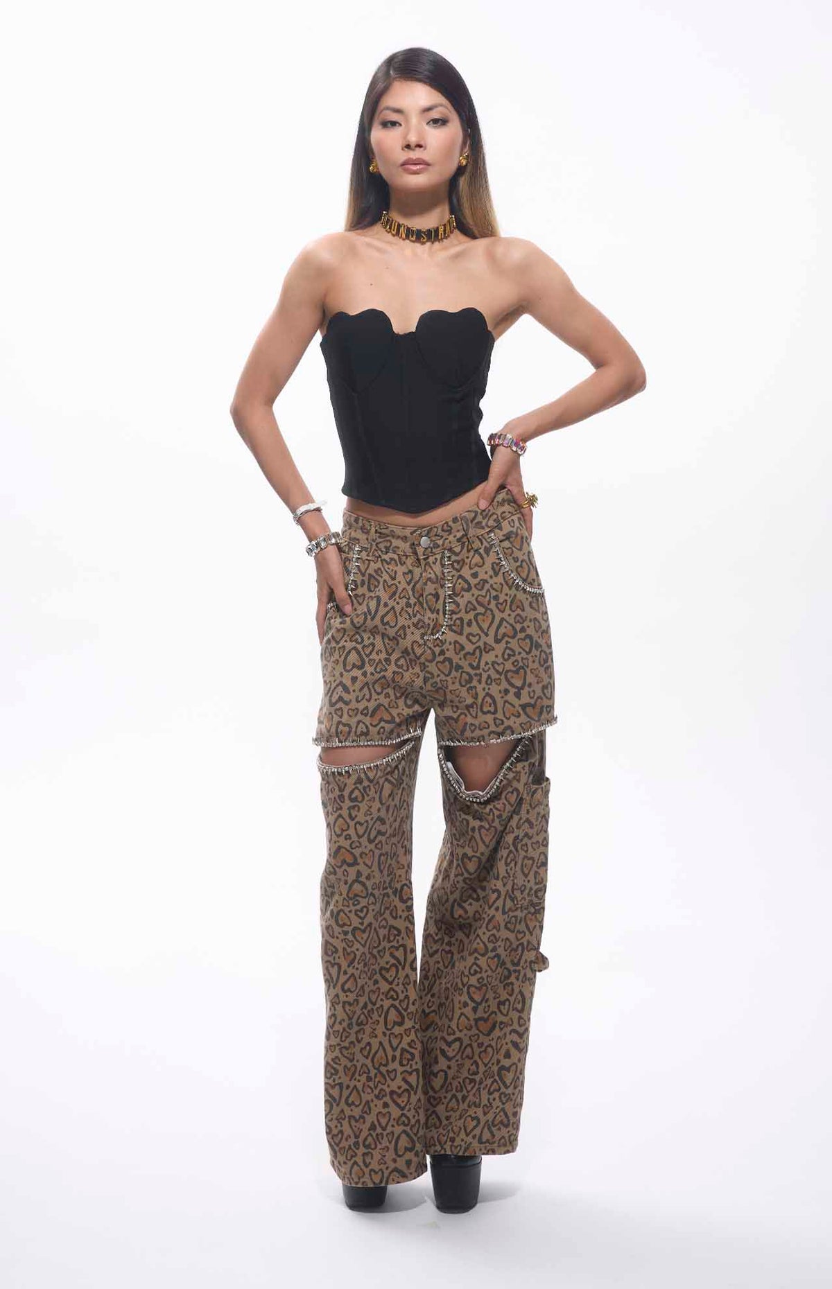 Jara Crystal Embellished Cut-Out Heart Printed Straight Leg Jeans