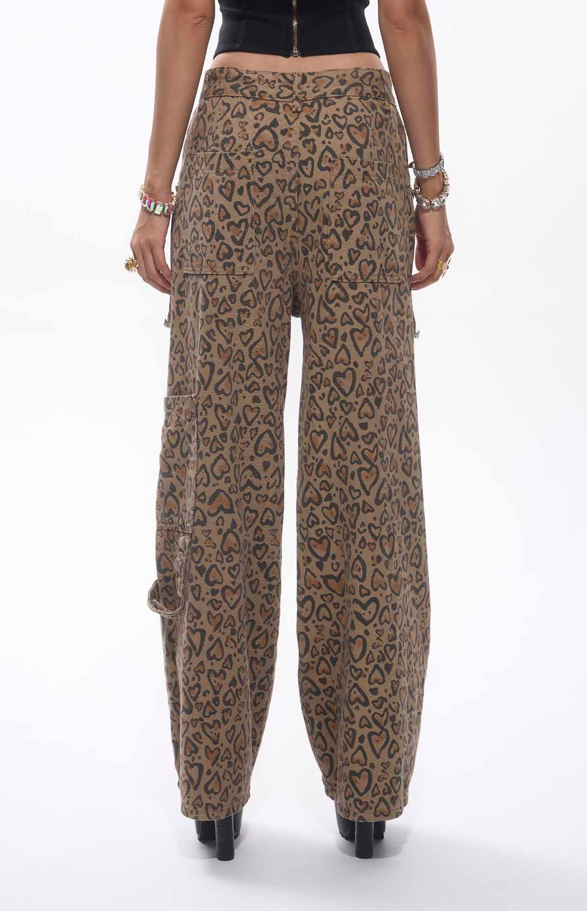 Jara Crystal Embellished Cut-Out Heart Printed Straight Leg Jeans