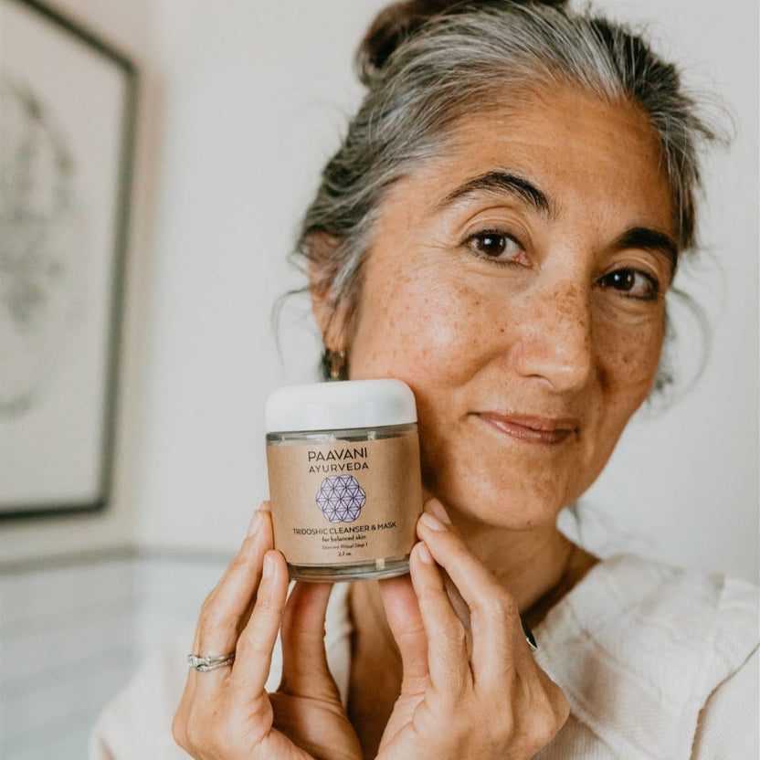 Tridoshic Cleanser & Mask | Ayurvediska rengöringskorn för en balanserad och strålande hy