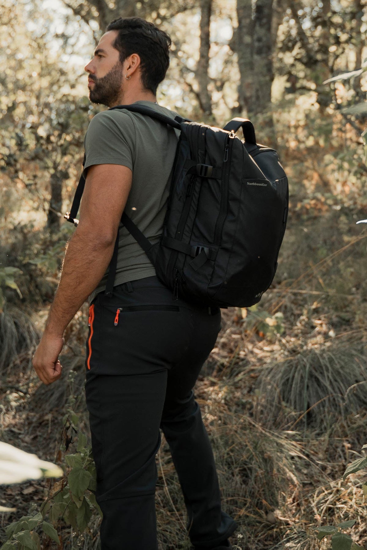 "Voyager" Expandable Backpack 26L / 38L With Built-In Rain Coat