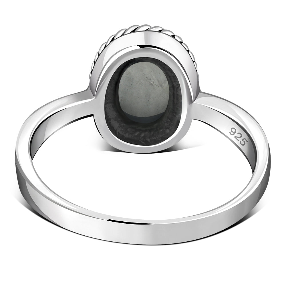 Anillo de plata de ley con piedra lunar arcoíris