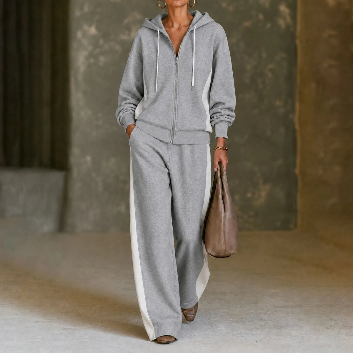 Women's Polyester 2-Piece Sweat Set Zip Hoodie and Baggy Pants