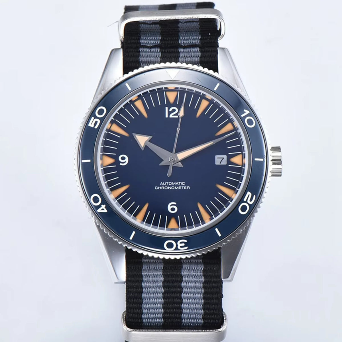 Customized Logo 41MM Men's Watch Luxury Business NH35 Movement Mechanical Watch Sapphire Glass Calendar Diver Wristwatch Model